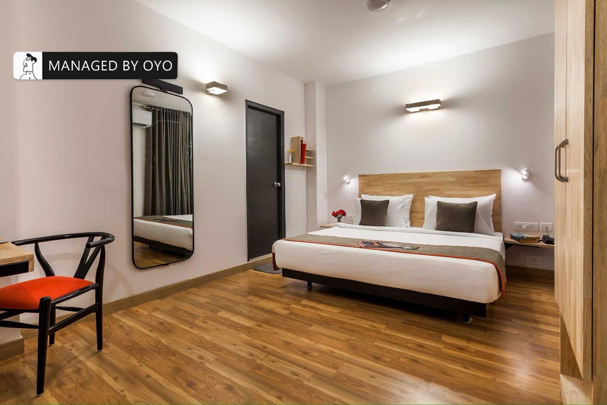 Hotel Gautam Residency New Delhi Bagian luar foto