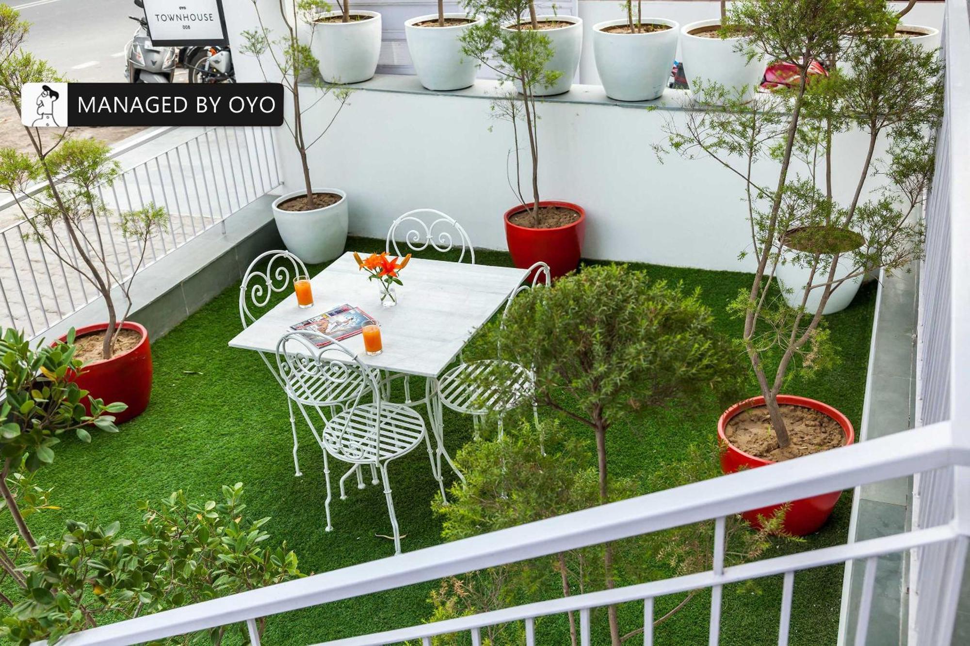 Hotel Gautam Residency New Delhi Bagian luar foto