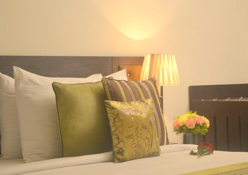 Hotel Gautam Residency New Delhi Bagian luar foto