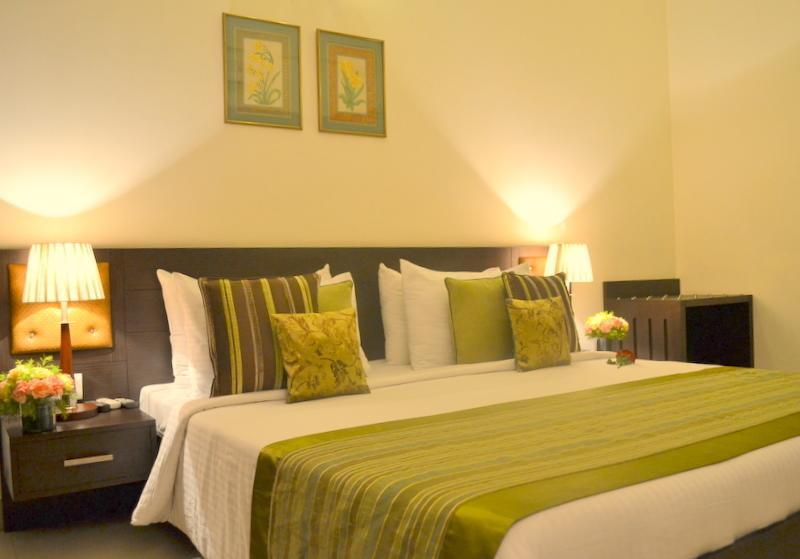 Hotel Gautam Residency New Delhi Bagian luar foto