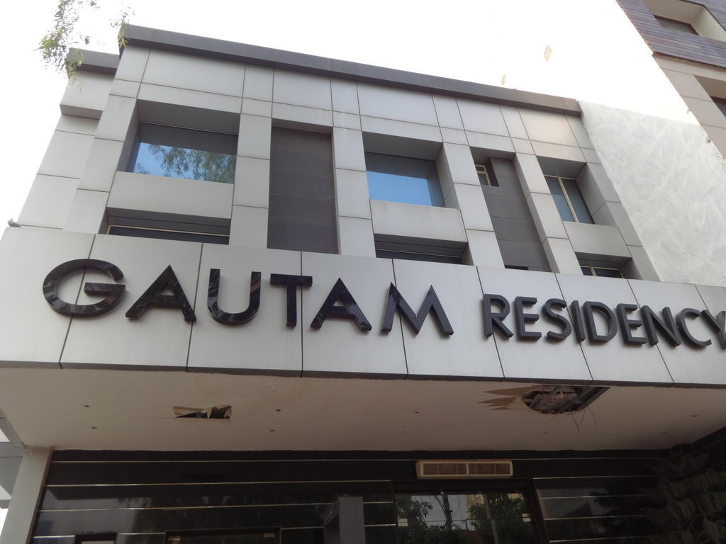 Hotel Gautam Residency New Delhi Bagian luar foto