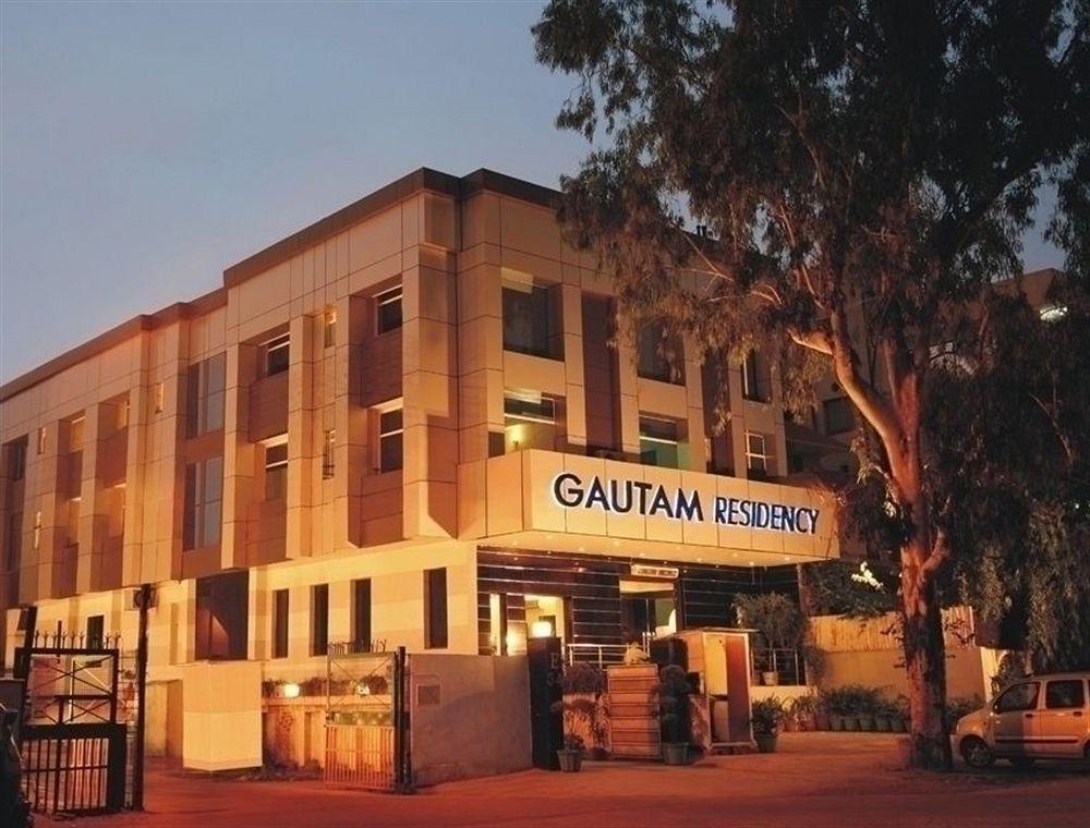 Hotel Gautam Residency New Delhi Bagian luar foto